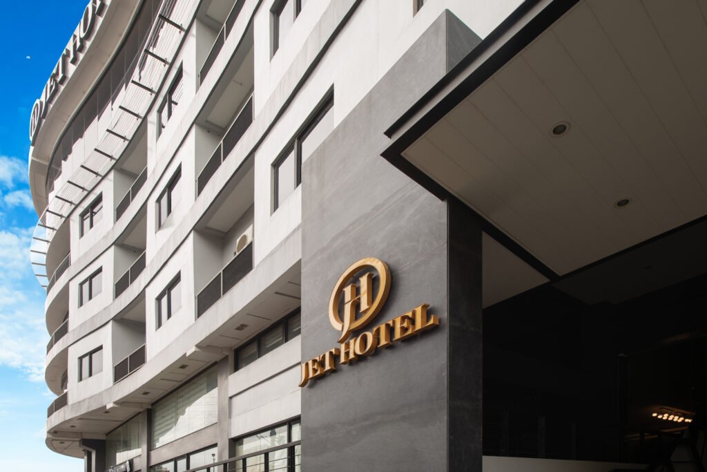 jet hotel facade